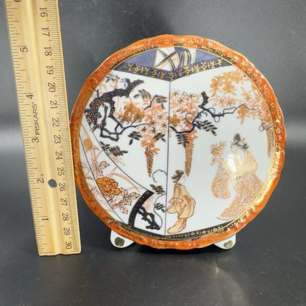 Vintage Saji Fine Porcelain Vase Vessel Amari Japanese Vase Floral Pattern Japan
